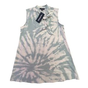 NWT Modcloth sleeveless tie neck knit top women's size M light blue off white